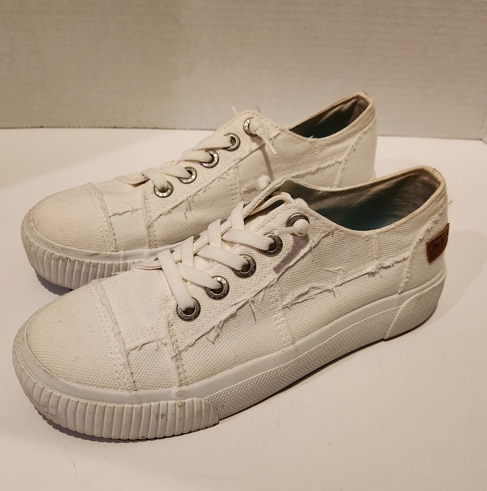 Blowfish White Canvas Sneakers Size 6.5
